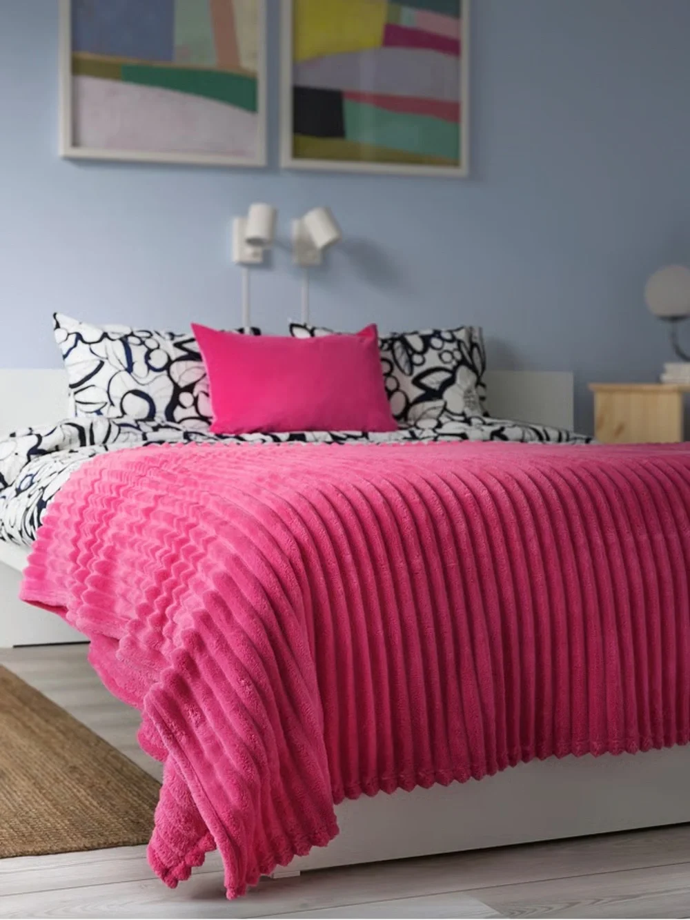 Limited Edition GULSTRÅLE Bright Pink Bedspread - King Size